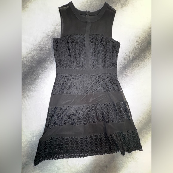 London Times Dresses & Skirts - London Times Black Lace & Mesh Fit & Flare Cocktail Dress - Size 10